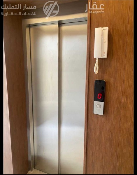 Photo by Daniel J. Schwarz