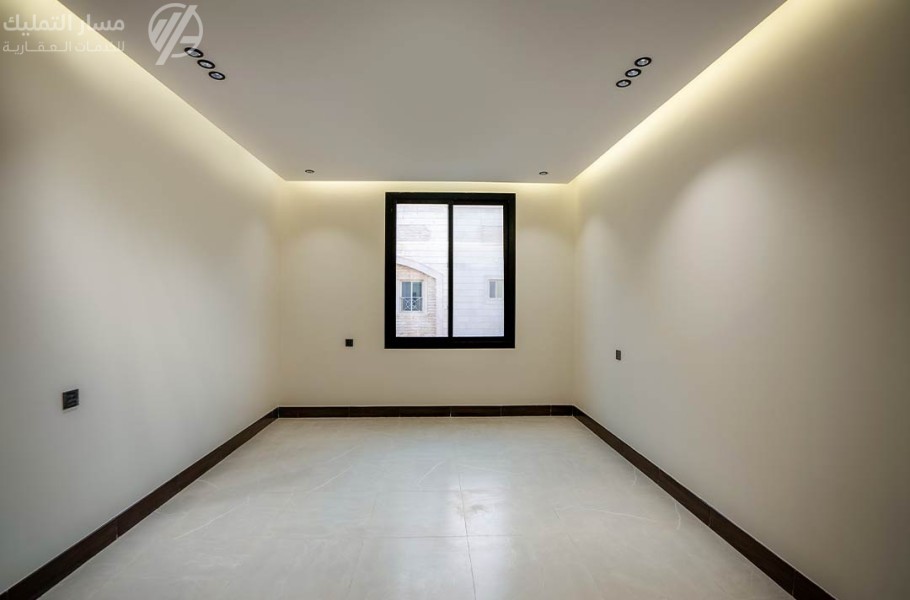 Photo by Daniel J. Schwarz